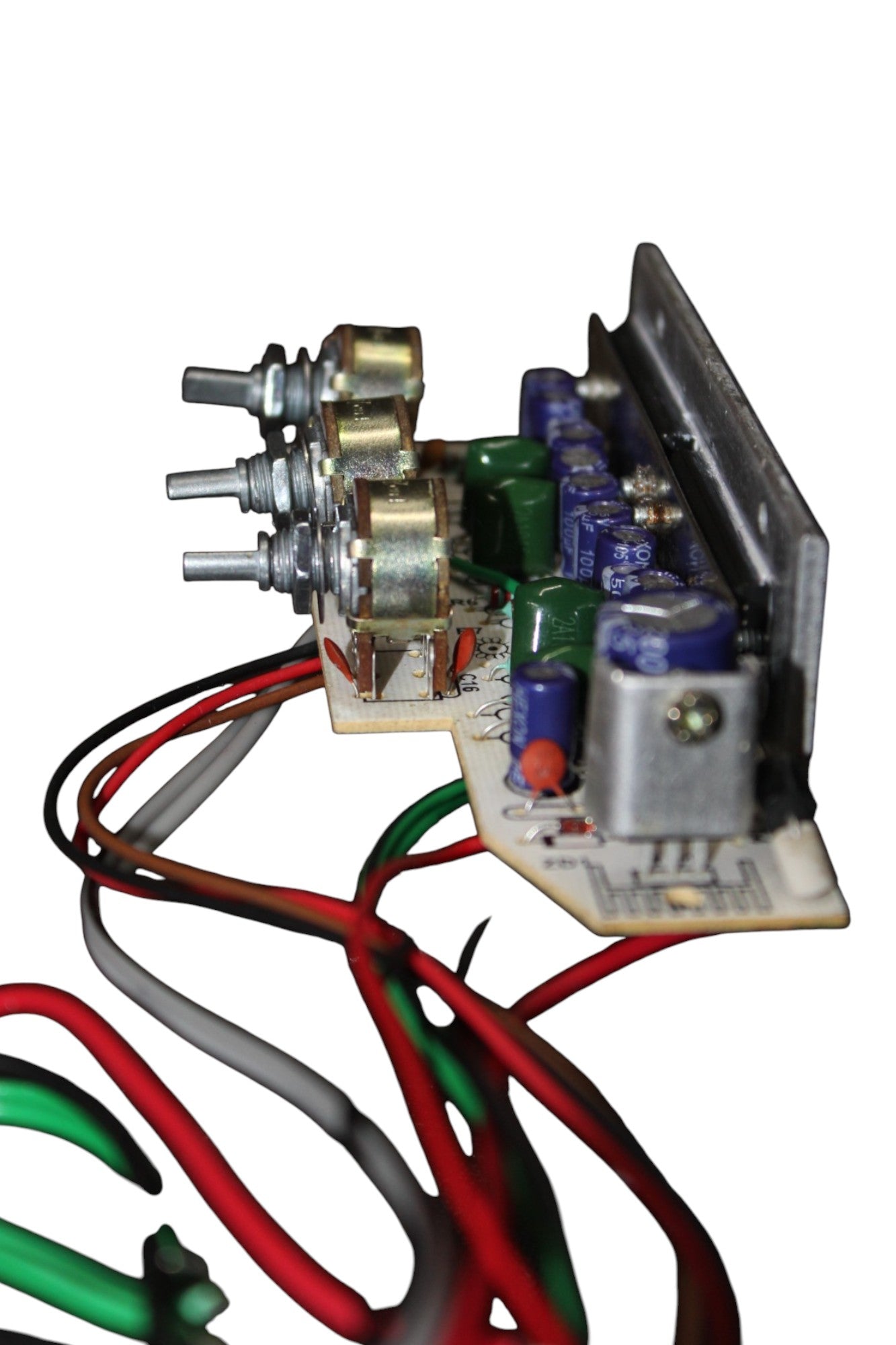 SE-TKR Board duel ic 4440 with bass treble inbuilt & duel attached. CULT AUDIO